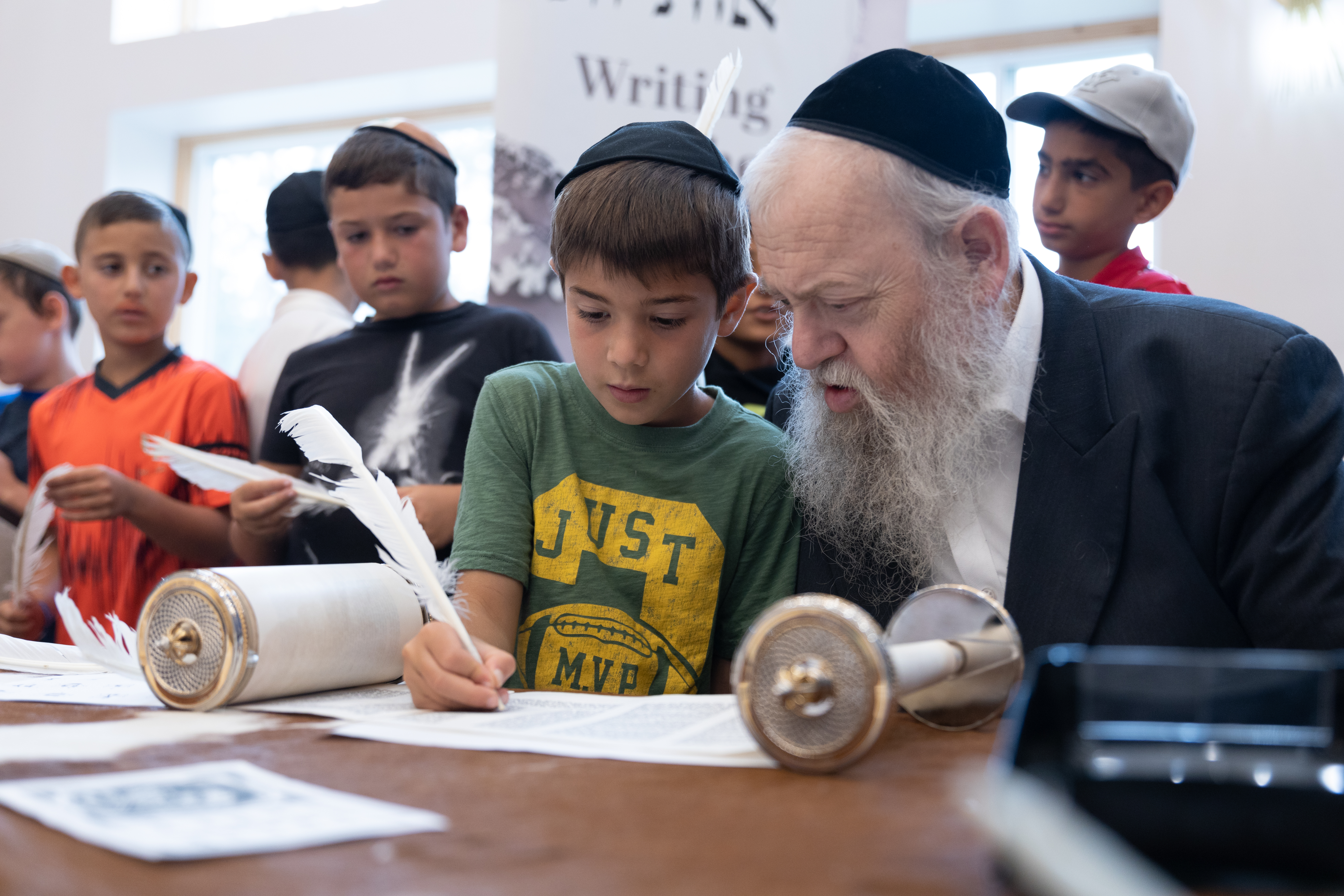 What's the difference between the Torah and the Talmud?