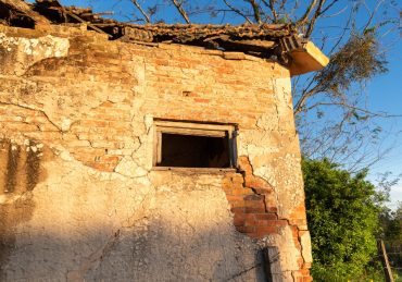 crumbling house - a symbol of tzara'at, the punishment for lashon hara - evil speech